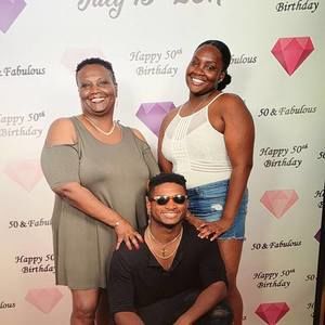 Meet your Posher, Tj